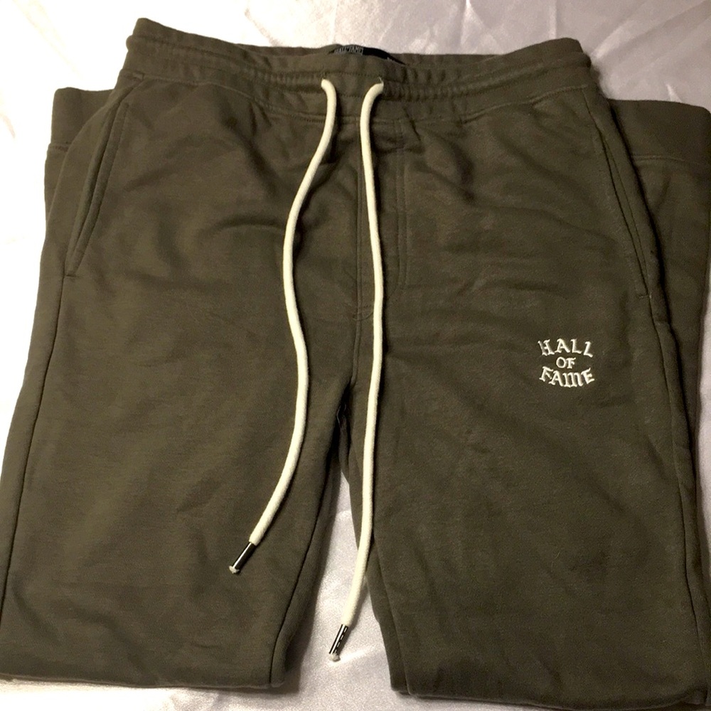 Men’s Hall of Fame joggers